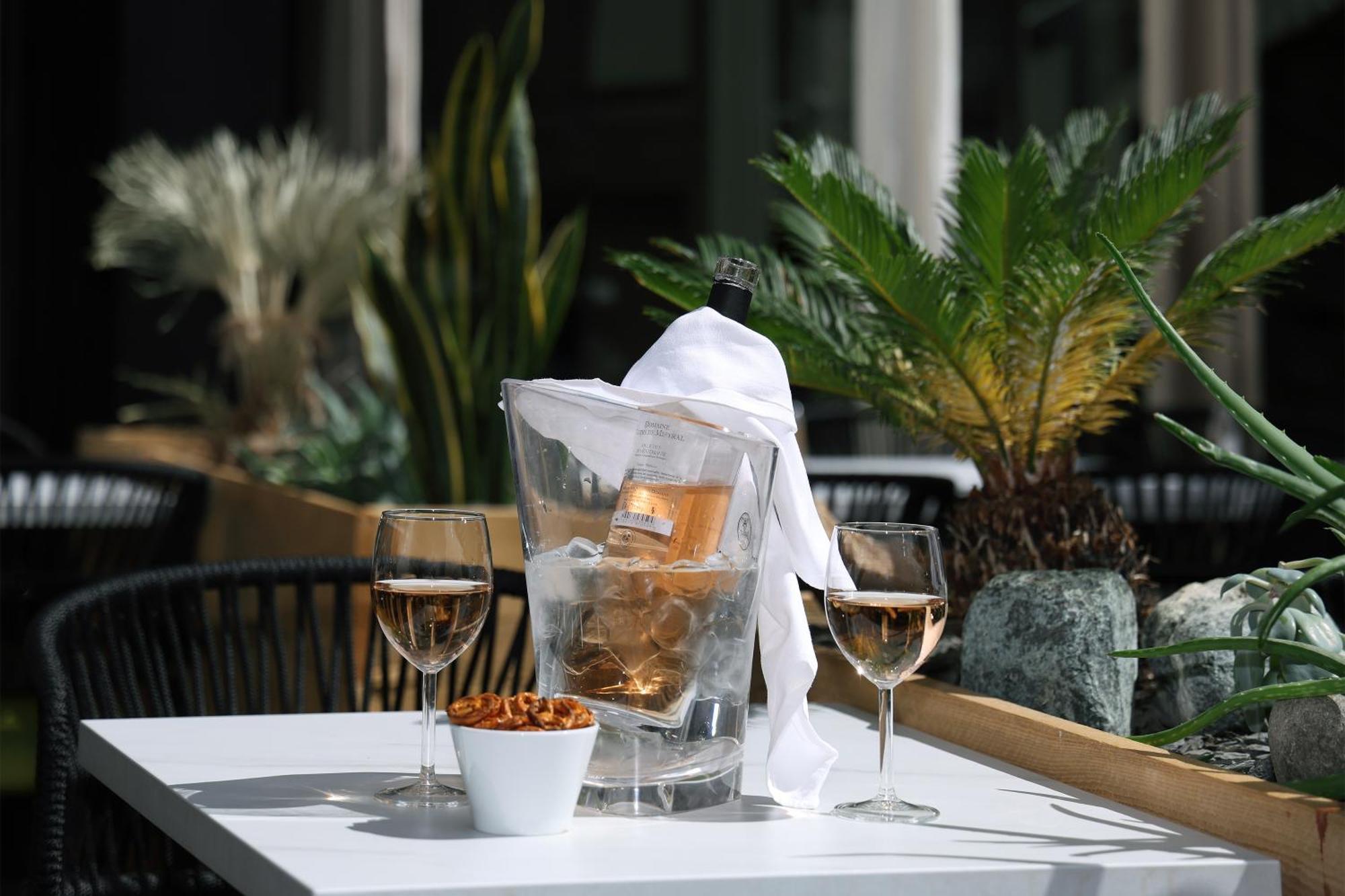 Le Nelioe Hotell Aix-en-Provence Eksteriør bilde